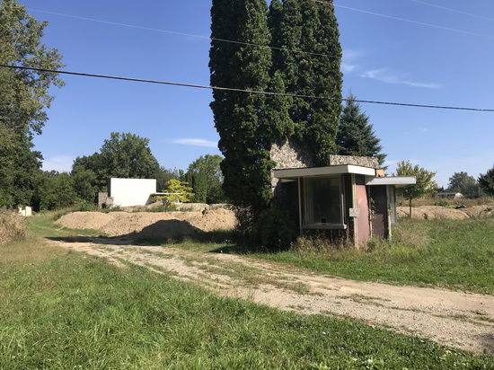 Devils Lake Drive-In Theatre - 2017-2019 Photos (newer photo)